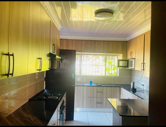 4 BEDROOM HOUSE FOR SALE IN NORKEM PARK